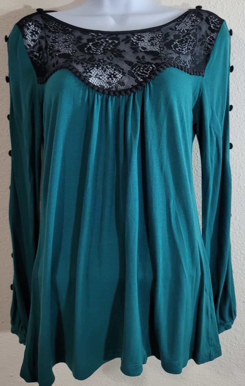 Soft Surroundings Green Black Lace Bodice With Crochet XS Button Shoulders Soft